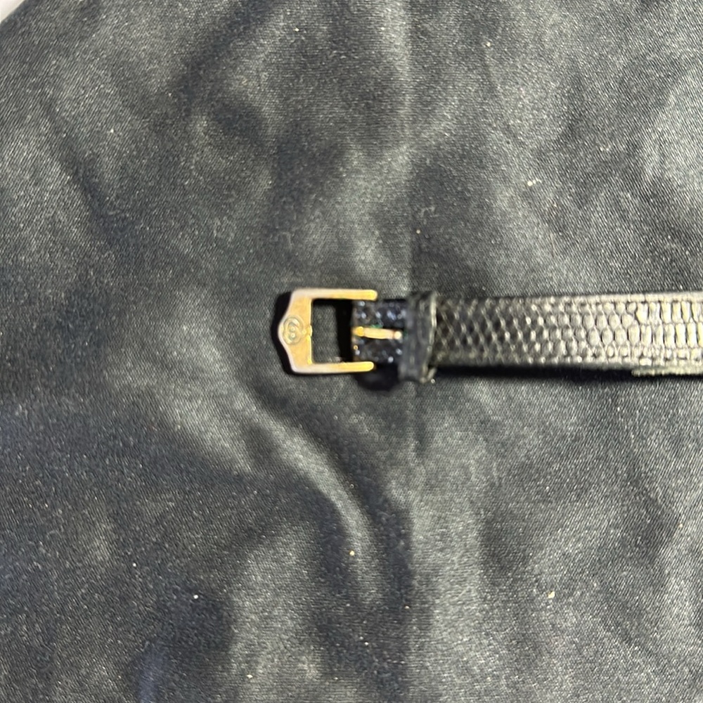 Gucci vintage watch Swiss quartz well loved needs battery - Picture 6 of 11